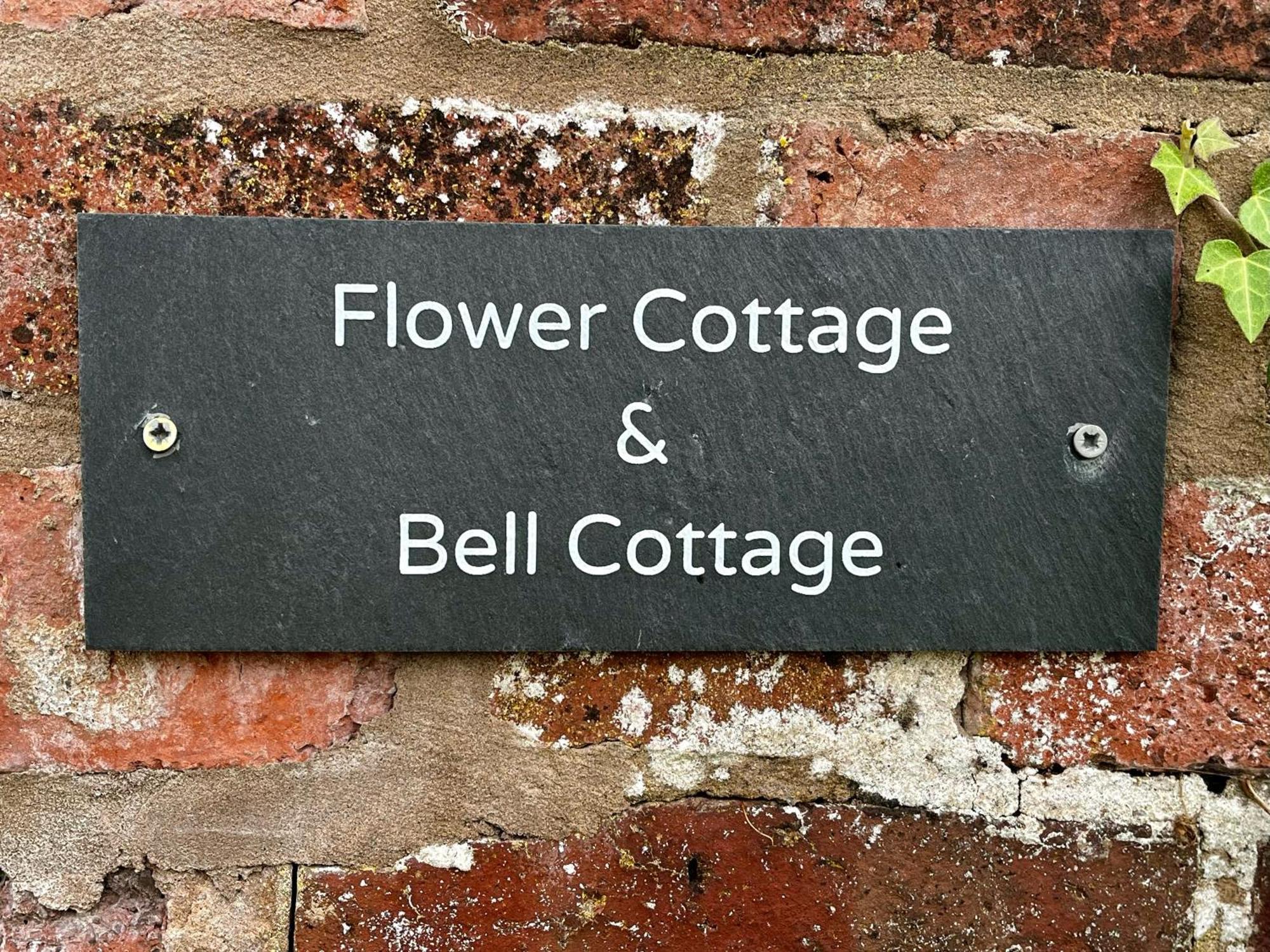 Flower Cottage By Ludlow Castle With Onsite Parking Exterior photo